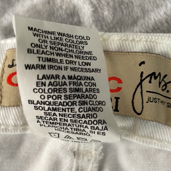 Just my size ladies capris size 20 W 98%, cotton, 2%, spandex white AS IS - Picture 9 of 14